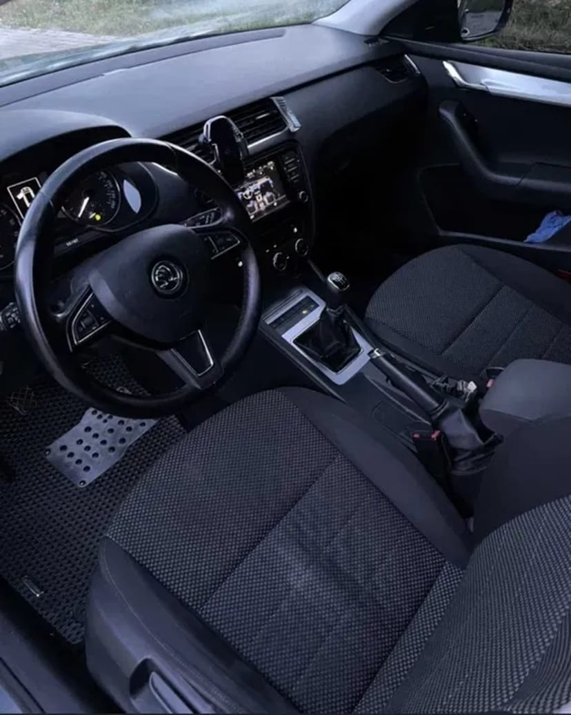 Авто  довгостроково та на короткий термін