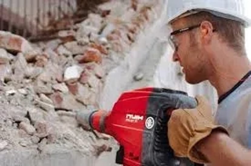 Демонтажні роботи.