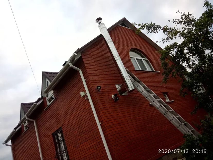 Монтаж установка димоходів димарі димоход гільзовка труба камін комін