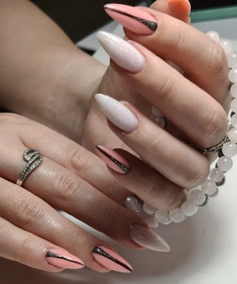 Професійний манікюр з використанням якісних матеріалів - Івано Франківськ.