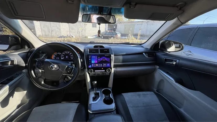 Авто Toyota Camry гібрид, 