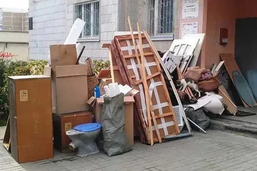 Вивезення сміття, мотлоху, старих меблів, вантажоперевезення, вантажники