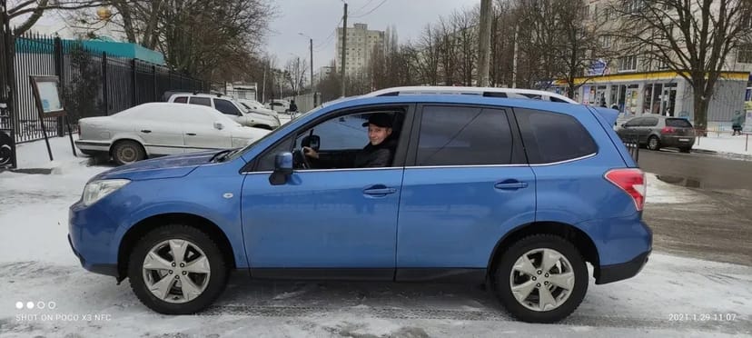 Навчання водінню автомобіля з професійним автоінструктором