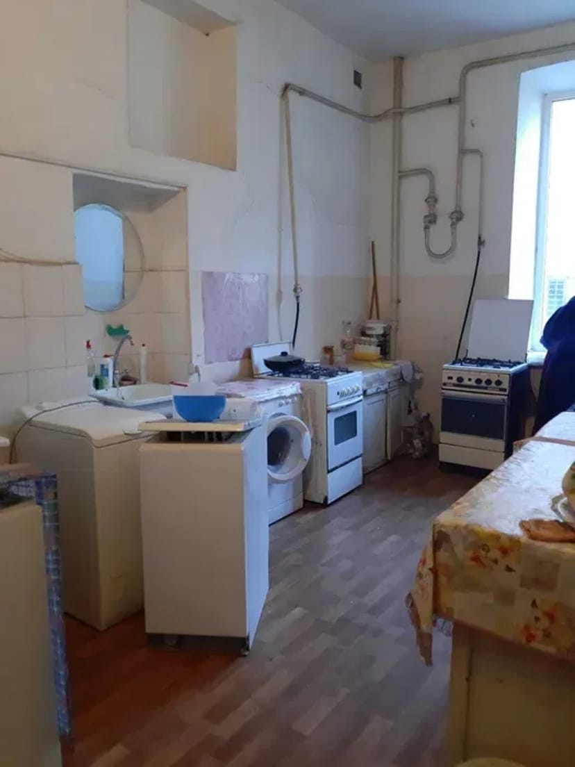 Кімната в комунальній квартирі 