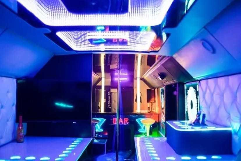 063 Автобус Party Bus Dancebus Manhattan на день народження дитини 