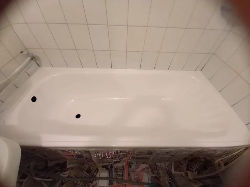 Проводимо реставрацію ванни, чавунних, металевих, акрилових та піддонів.