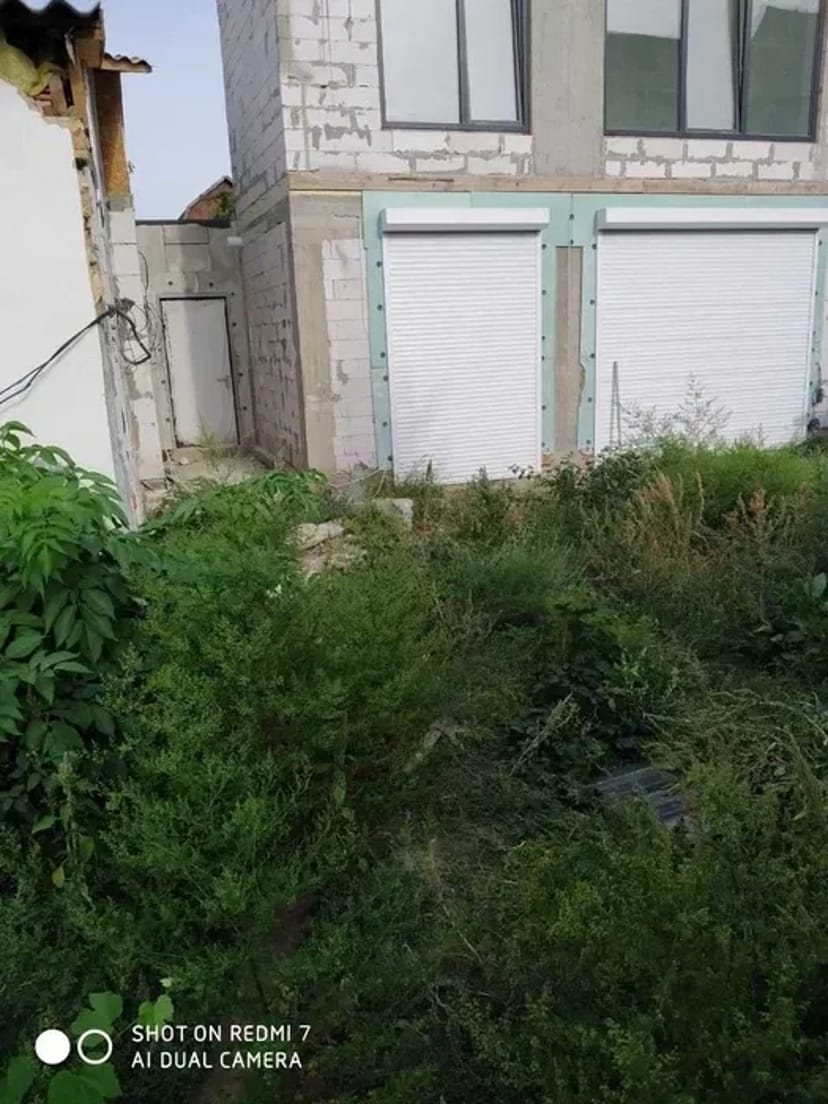 Приберемо ваше подвір'я або ділянку, якість, акуратність