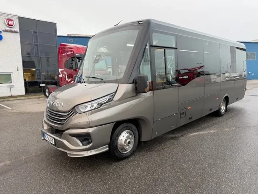 Мікроавтобус Iveco Feniksbus 27 місць.Комфортно та зручно!
