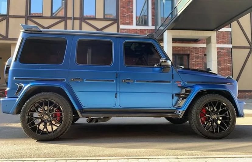 021 Mercedes-Benz G800 Brabus «Кубік» синій — з водієм та без