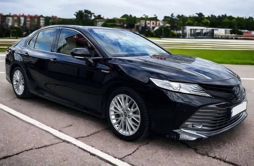 443 Toyota Camry 2025 — Camry без водія