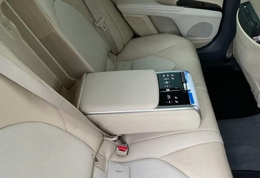 443 Toyota Camry 2025 — Camry без водія
