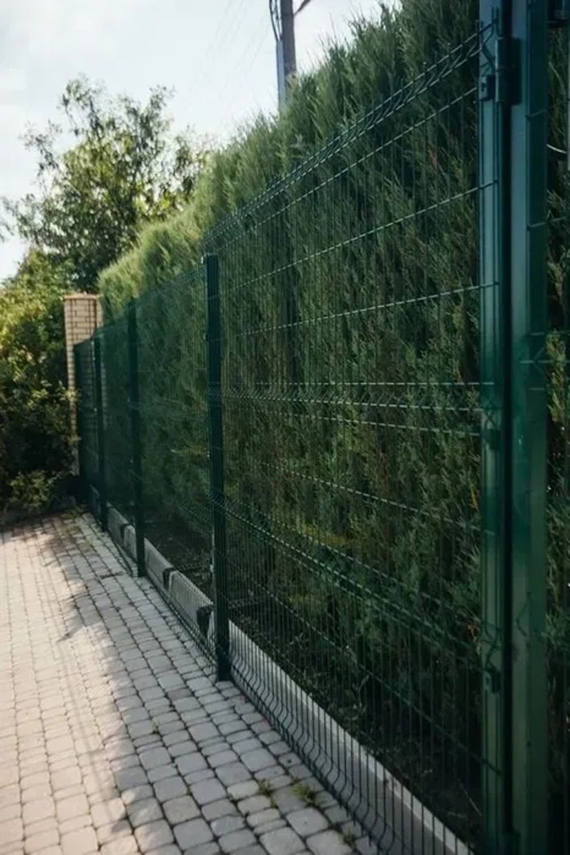 Заборы из сварной 3д сетки, изготовление и монтаж!