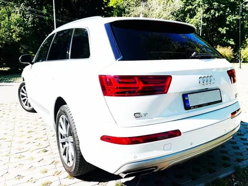 394 Позашляховик на весілля Audi Q7 біла