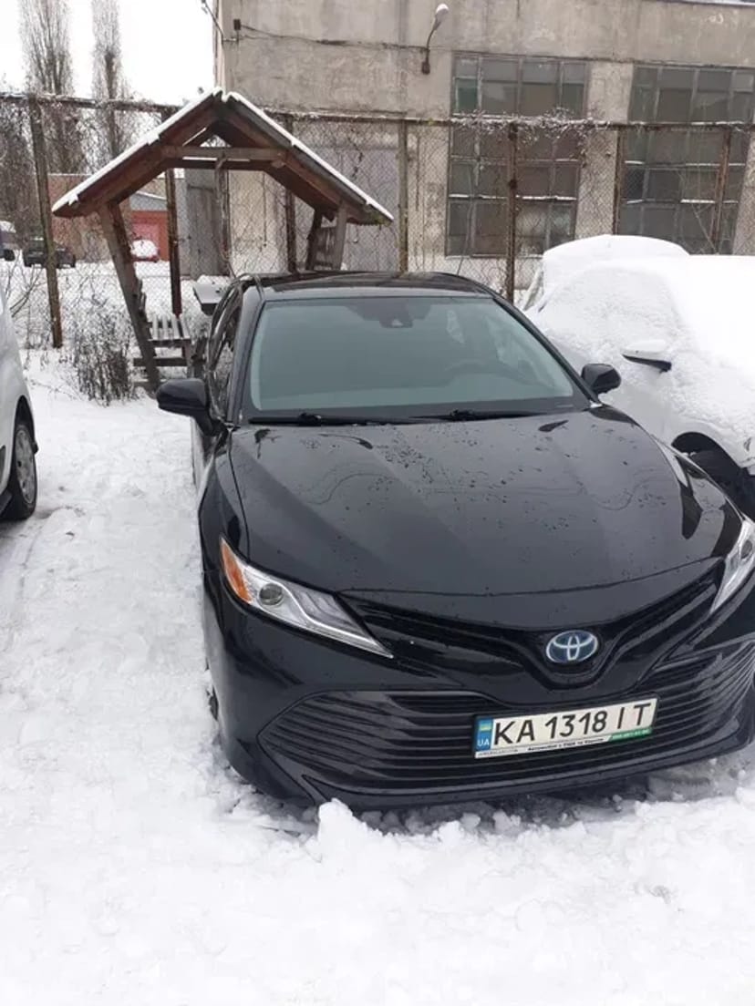 Авто Toyota Camry 70 гібрид