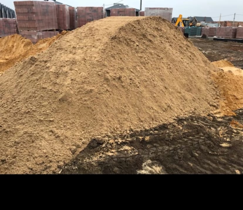 Чорнозем.Торфосуміш.Пісок річковий. Яружний пісок.Щебінь. Відсів.