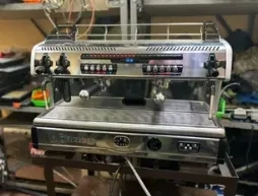 Ремонт Професійних Кавомашин: Кав’ярні, Ресторани, Офіси. Виїзд Майстра та Швидка Діагностика!