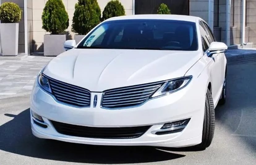 062 Lincoln MKZ Hybrid на весілля 