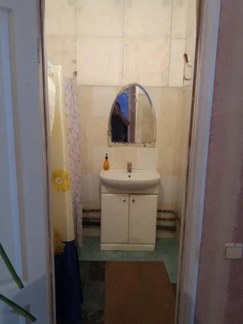 Квартира подобово 5 спальних місць метро Вокзальна