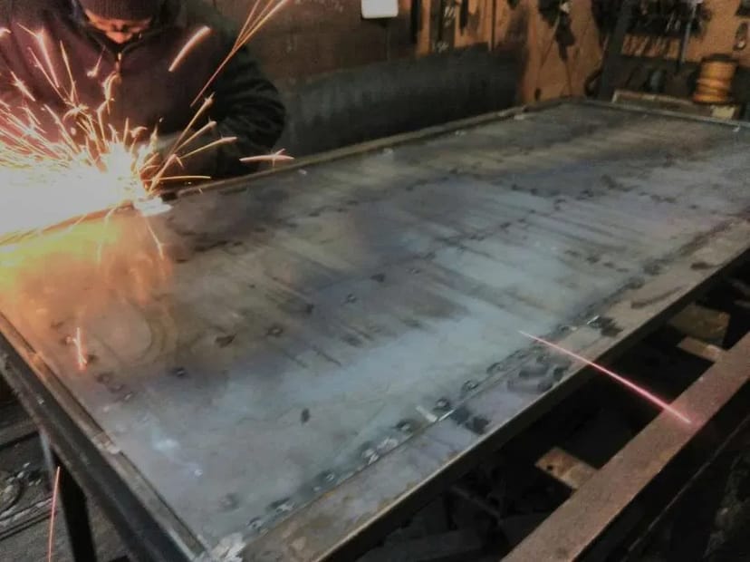 Виробництво та встановлення металевих дверей