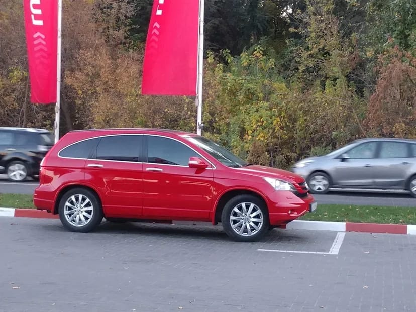 Поїздки до Європи таксі Трансфер Одеса Паланка Кишинів Яси Бухарест