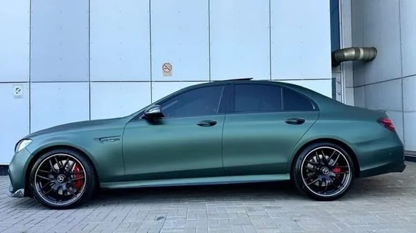 207 Mercedes Benz E63s без водія в Києві