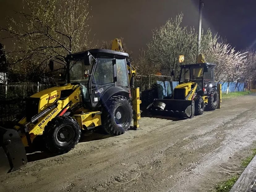 Послуги JCB 4CX та 3CX: Копання Котлованів, Траншей, Септиків та Планування. Київ та Регіон!