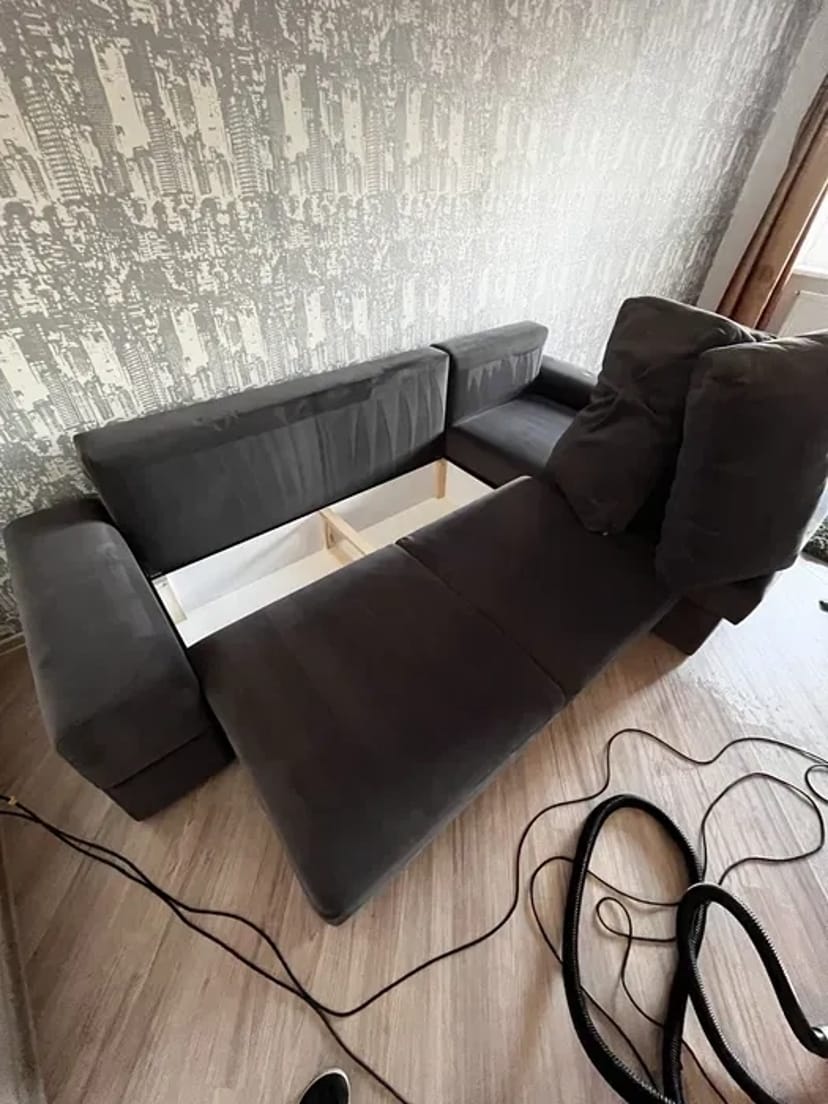 Хімчистка мʼяких меблів | послуги клінінгу | миття вікон | чистка дому