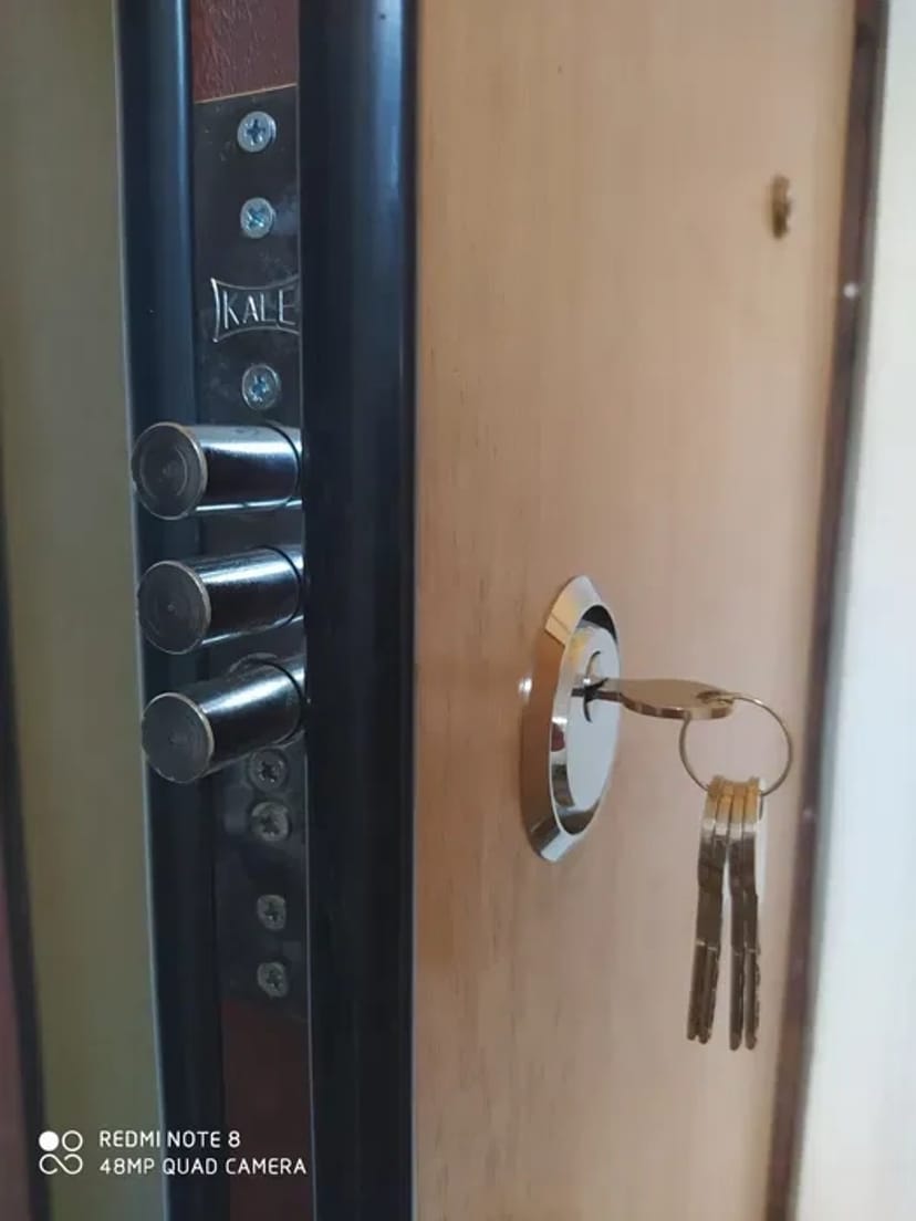 Аварійне відкриття замків, встановлення та ремонт — гарантія та швидкий виїзд