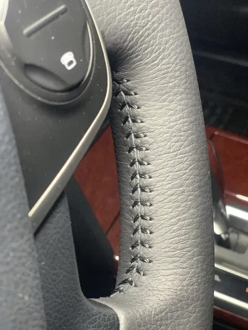 Перетяжка автомобільного руля — оновлення, комфорт і стиль