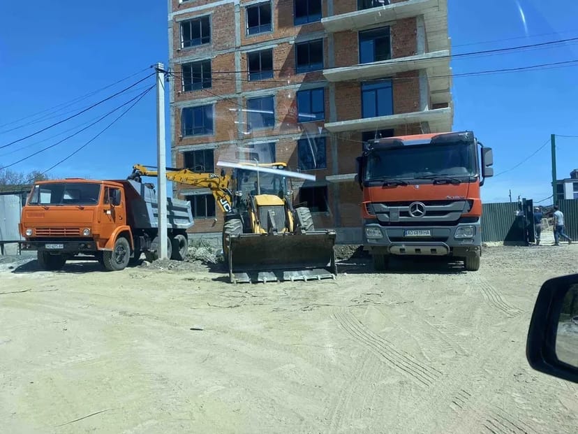 Екскаватор у користування. Швидко