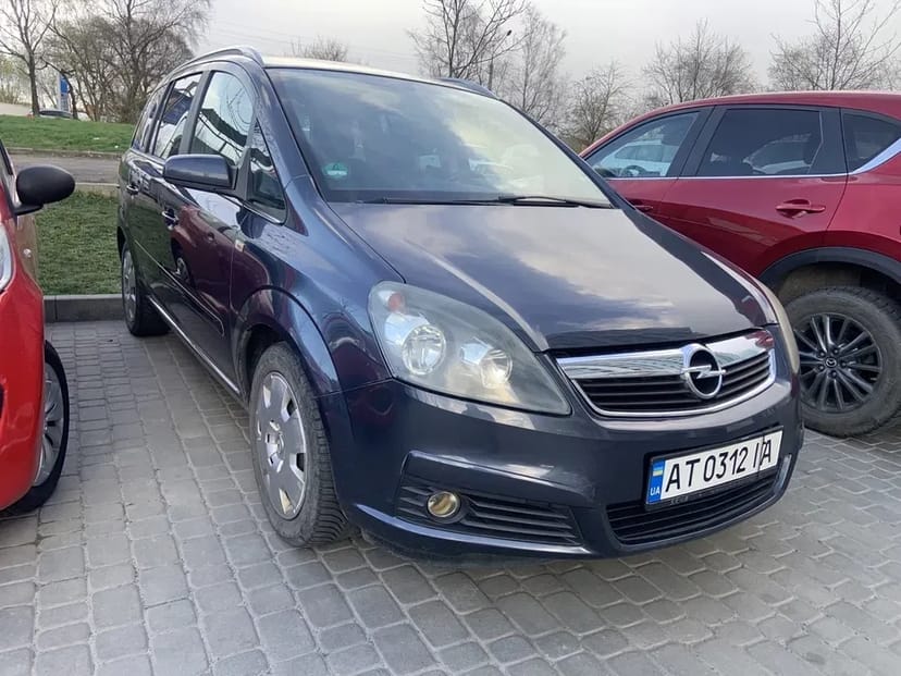 Opel Zafira: Надійний вибір для вашої поїздки!