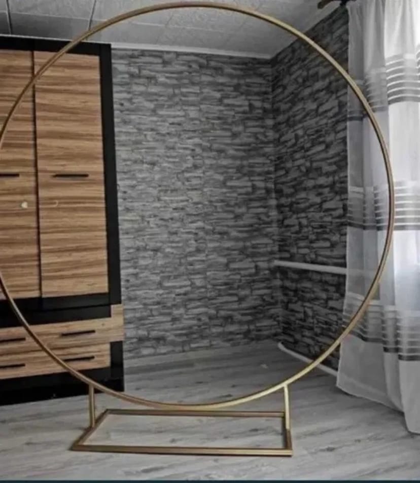 Кругла весільна Фотозона