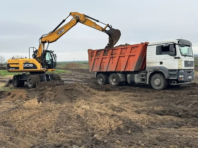 Копка котлованов Демонтаж зданий любой сложности ПДВ. от 150 гривен/куб