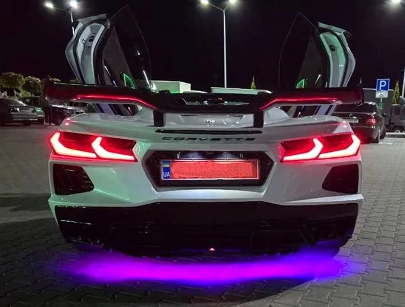 366 Кабріолет на весілля фотосесію Chevrolet Corvette білий