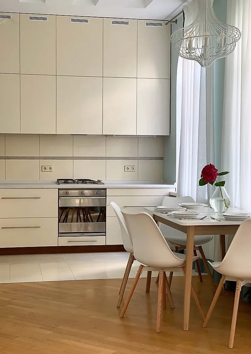 Здам VIP 2 кімнатну у Царському будинку вул. Лютеранська, 13 у Центрі