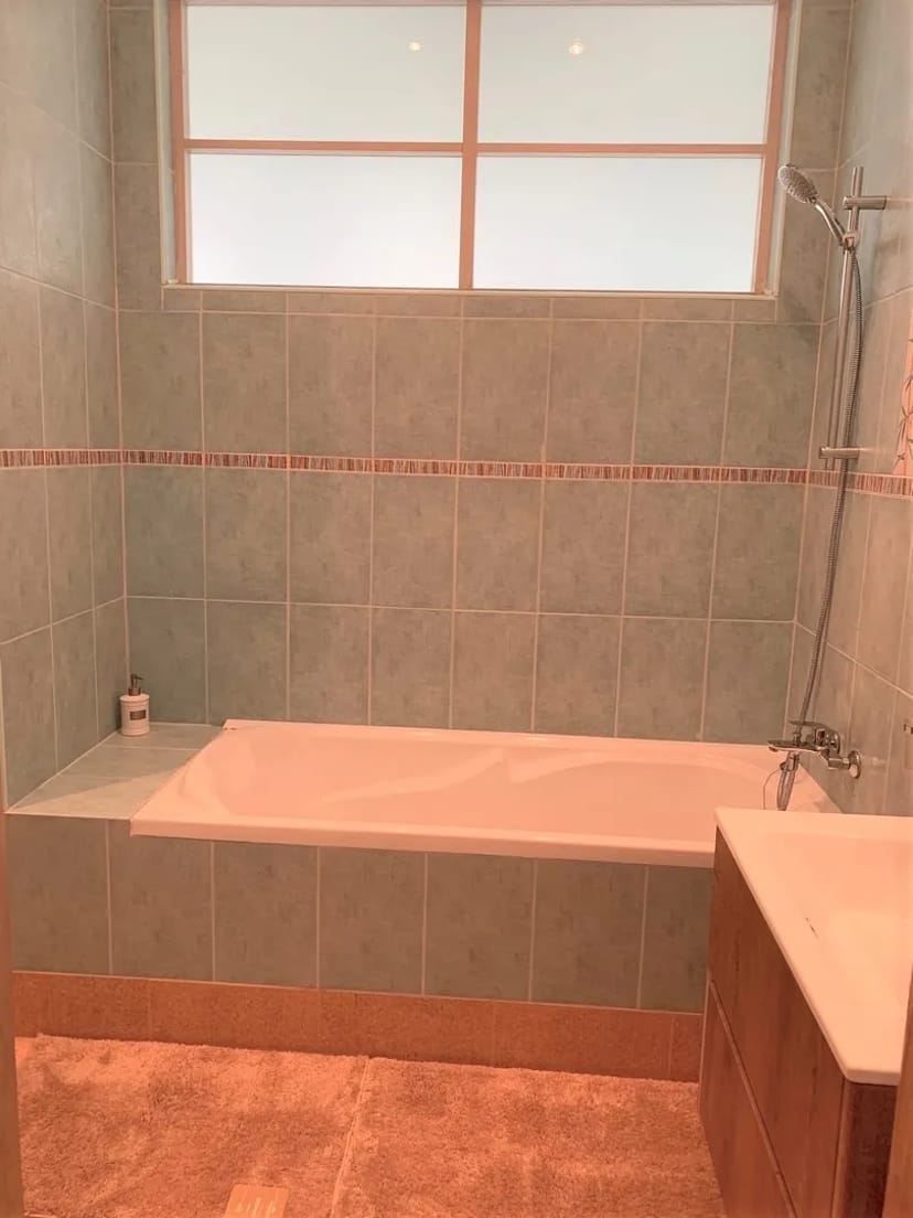 Здам VIP 2 кімнатну у Царському будинку вул. Лютеранська, 13 у Центрі