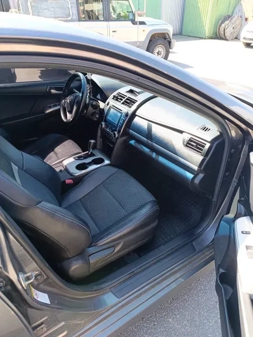 Авто Toyota Camry 50 для роботи в таксі