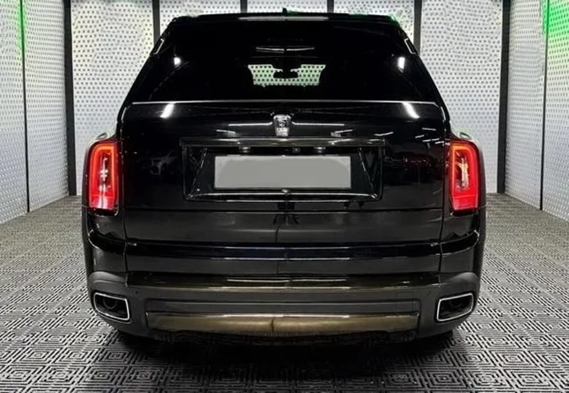 408 vip авто Rolls-Royce Cullinan без водія з водієм