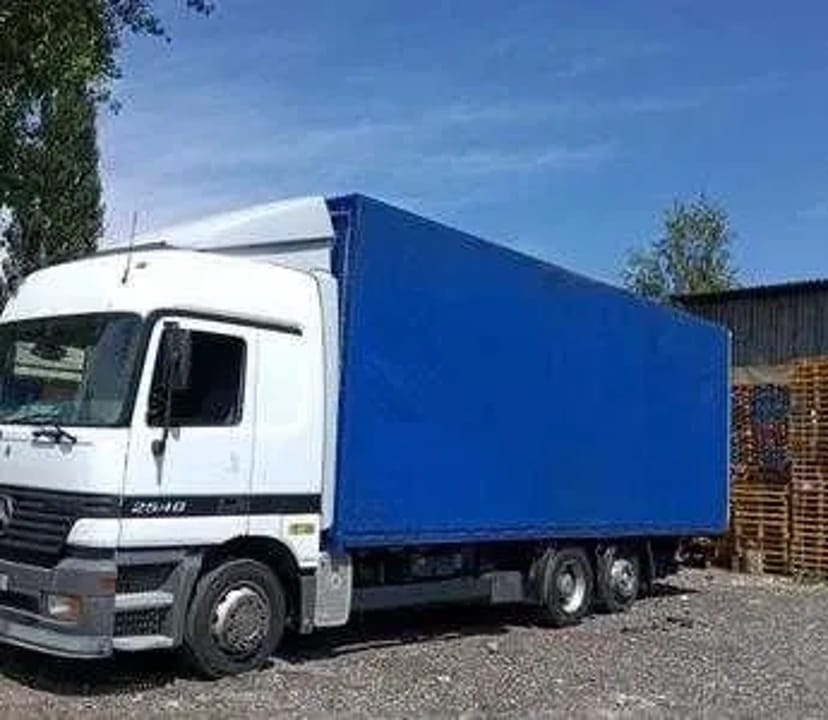 Вантажні перевезення Переїзди фура Грузоперевозки Фура Газель Тент ТИР