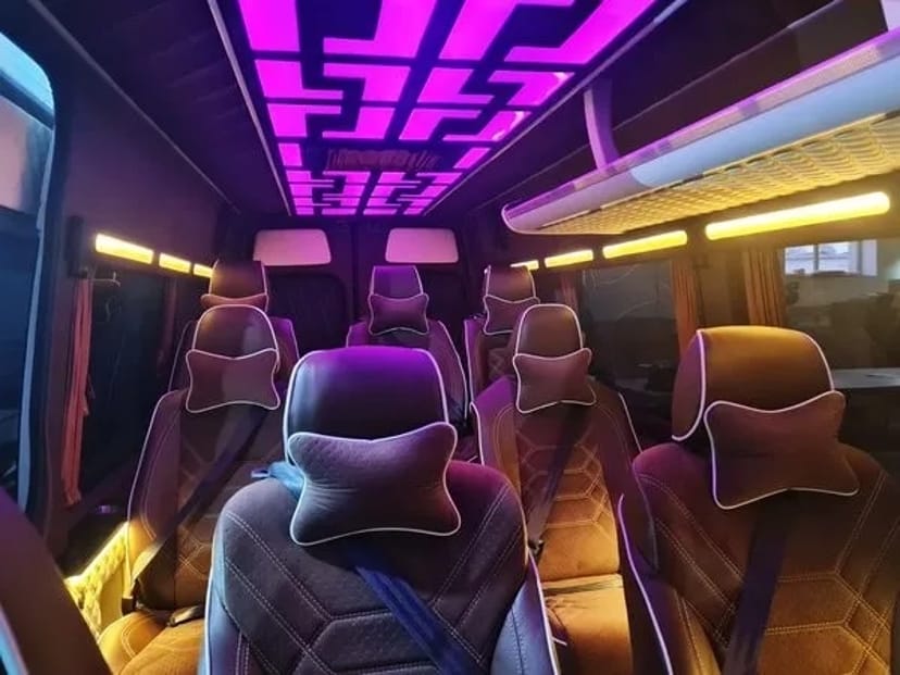 318 Мікроавтобус на весілля трансфер Mercedes Sprinter
