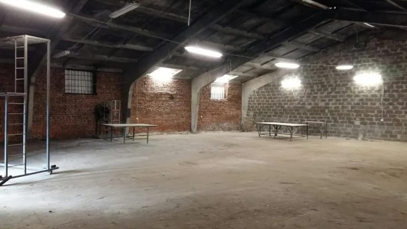  Складскі та офісні приміщення