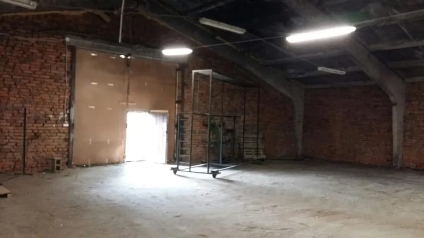  Складскі та офісні приміщення