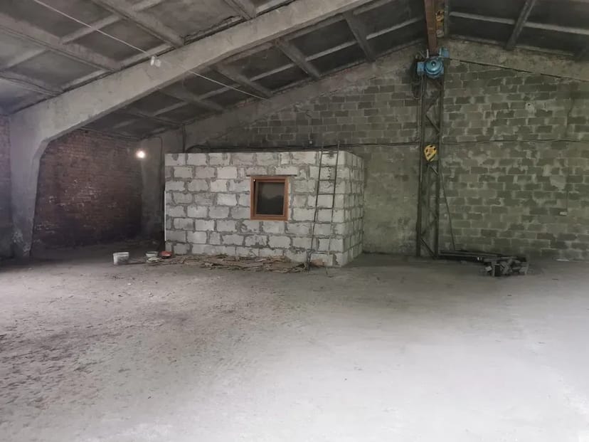  Складскі та офісні приміщення