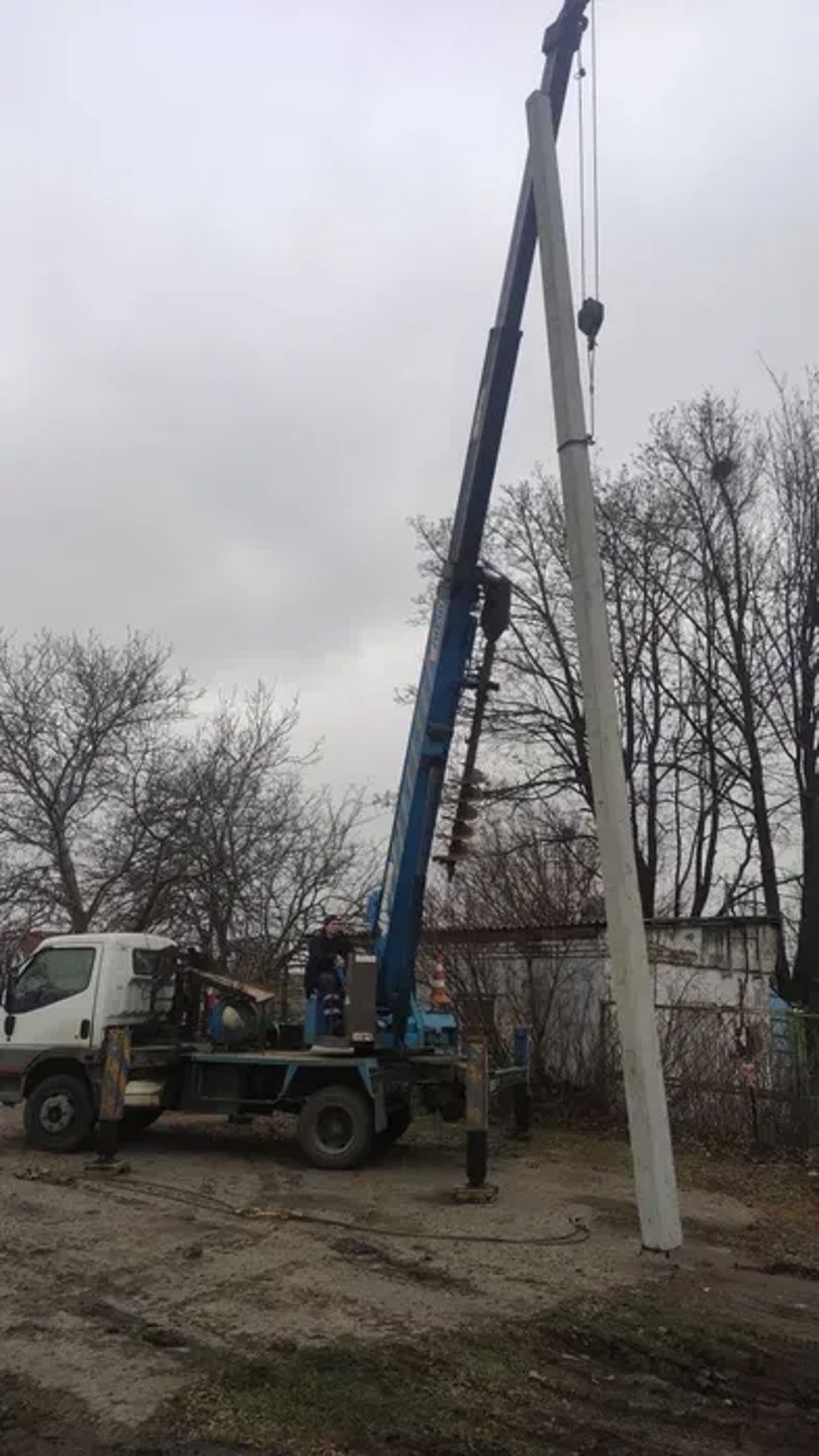 Установка, стовпи, опори ЛЕП. Монтаж кабелю СІП. Ямобур. Виклик електрика.