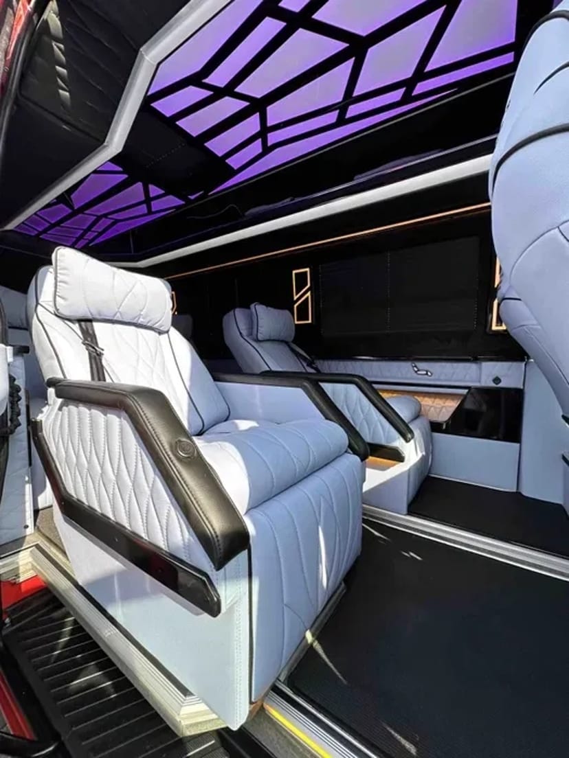 Пасажирські перевезення Німеччина Швейцарія Австрія Бельгія Польща - 250€