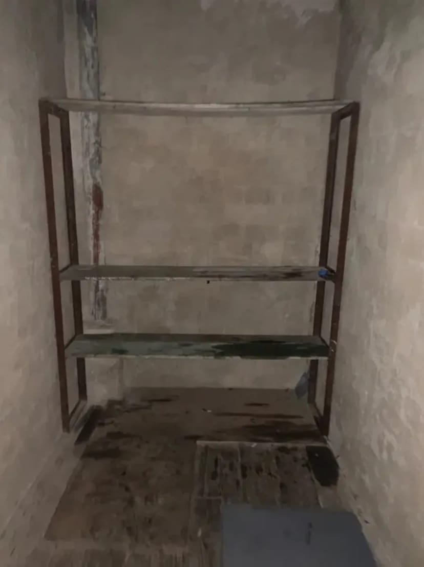 Гараж-склад для зберігання мотоцикла або речей