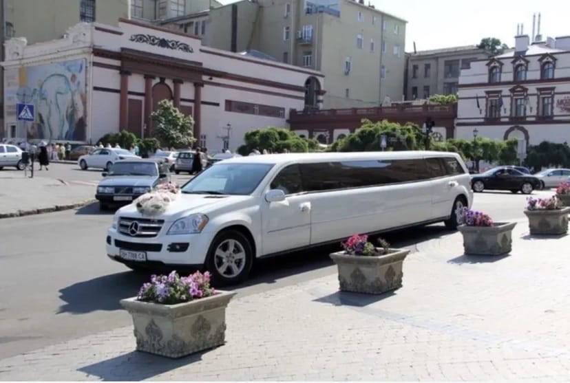 VIP авто и лимузинов от 50$ в час