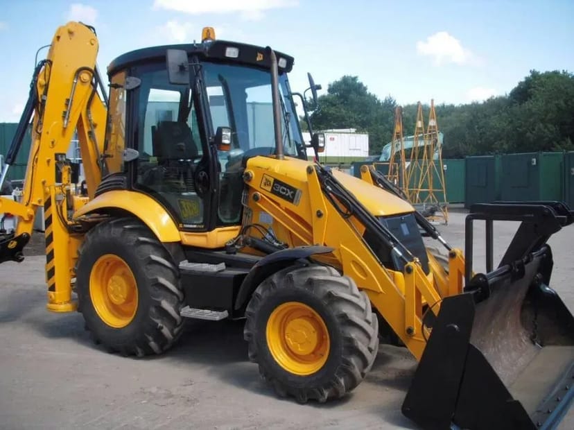 Послуги Екскаватор-навантажувач JCB3CX, вантажоперевезення;
