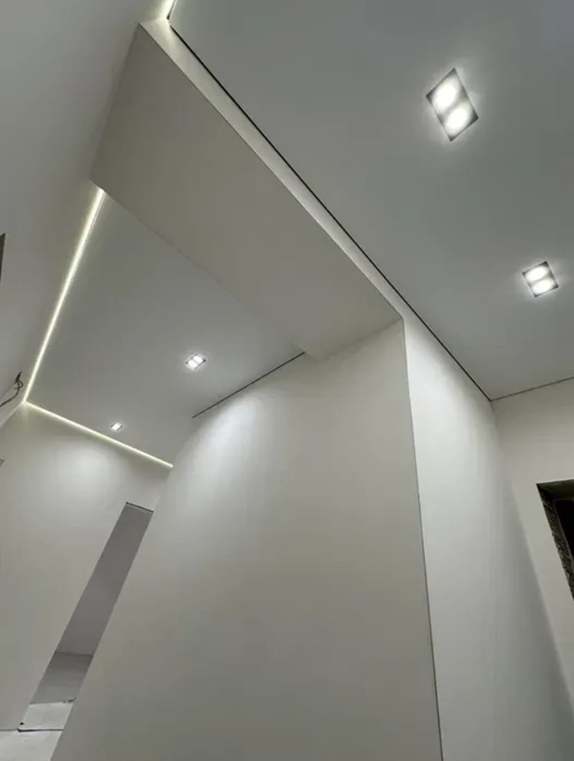 Натяжні стелі у Бродах та Радивилові — якісний монтаж під ключ