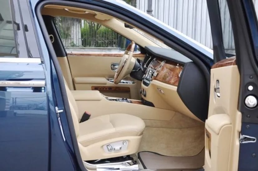 080 Авто на весілля Rolls Royce Ghost з водієм